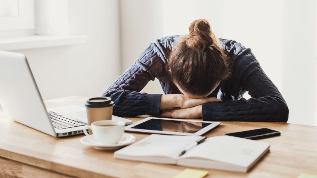 Time to See a Thyroid Doctor in Dubai